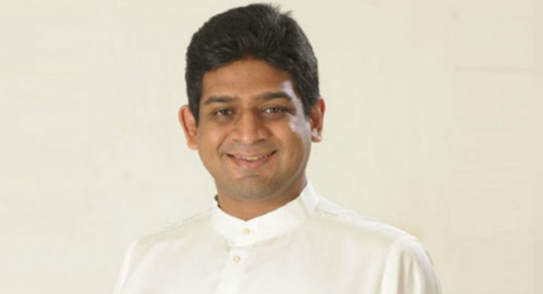 පාර්ලිමේන්තුවේ රස්තියාදු කාරයෝ පිරිසක් බිහි වෙයිද ?