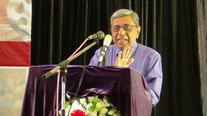 මාධ්‍යවෙිදීන්ට සිමා පනවන පනතක් පාර්ලිමේන්තුවට ?