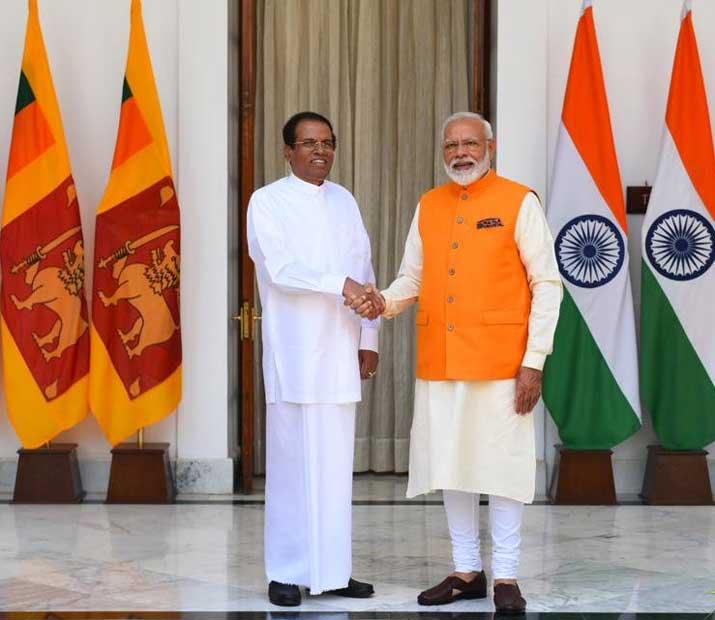 මෛත්‍රී හා මෝදි හමුවෙයි (ඡායාරූප)