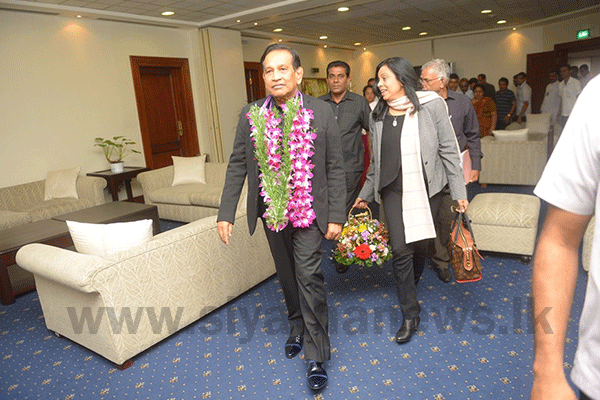 මඩින් නොව, ගොඩින් එන්න රාජිතගෙන් අභියෝගයක්