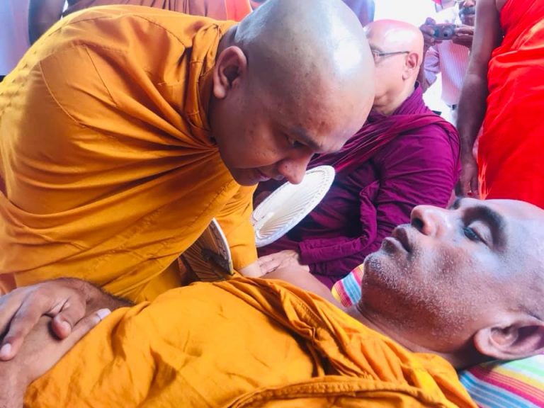 භද්දිය හිමි රතන හිමිගේ සුවදුක් බැලීමට එයි – ඡායාරූප