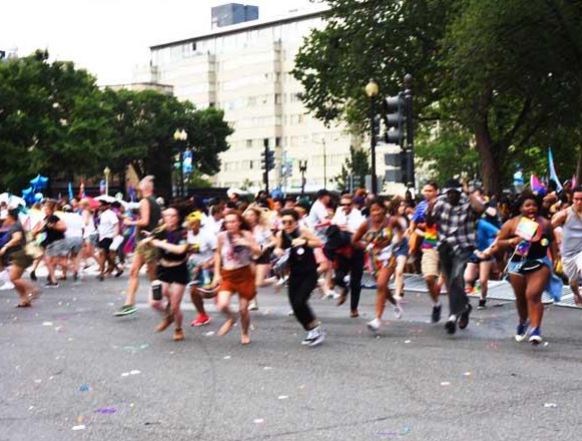 වොෂිංටන් සමලිංගික පෙළපාලියකට වෙච්ච දෙයක්