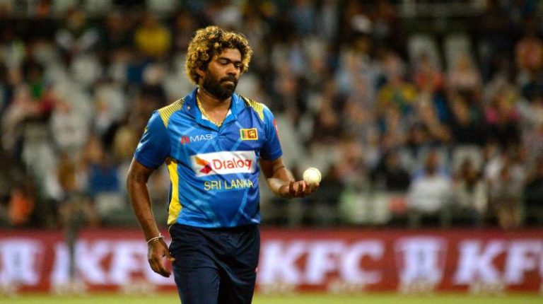 ආයේ මාව එක්දින පිටියේදී දකින්න ලැබෙන්නේ නෑ