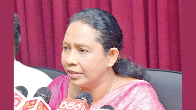 එජාපය කෑලිවලට කැඩෙයිද ?