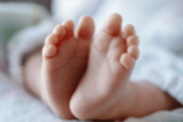 කාසල්රි ජලාශයේ පාවෙමින් තිබු බිළිඳු මළ සිරුරක් සොයාගැනේ
