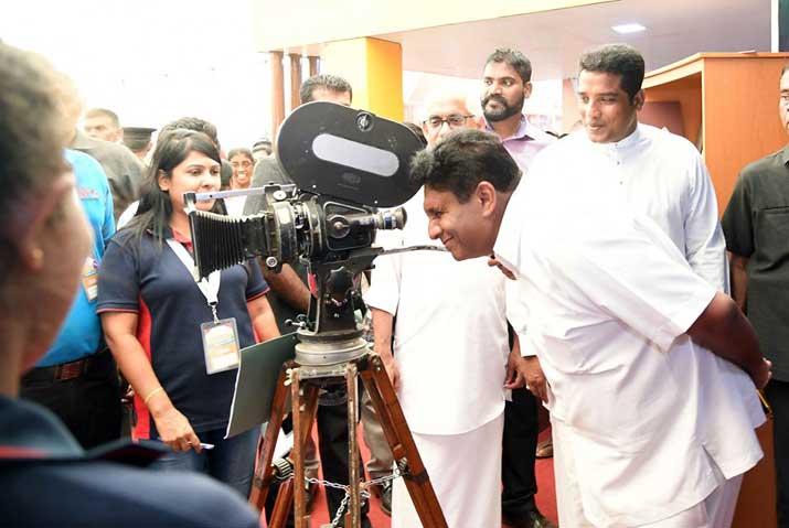 ඒකීය ලංකාවක් තුළ උපරිම බලය බෙදා හැරීමකට මම එකඟයි