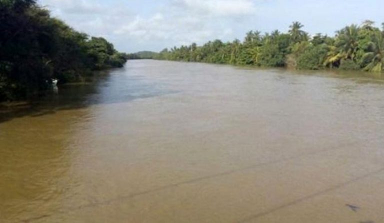 නිල්වලා ගඟේ ජල මට්ටම ඉහළට