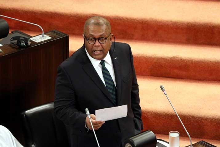 ජනපති මෛත්‍රී නිල නිවස සින්නක්කරව ඉල්ලා නෑ