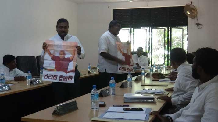 ගෝඨාගේ රුව නිසා ඉමදුව ප්‍රාදේශීය සභාව උණුසුම් වෙයි