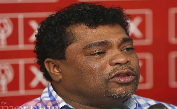 අනුර කුමාර දිසානායක යනු අලියට කඩේ යන දිසානායක