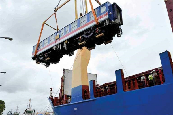 ලබන මාසයේදී චීනයෙන් දුම්රිය බලවේග කට්ටල 03ක් මෙරටට