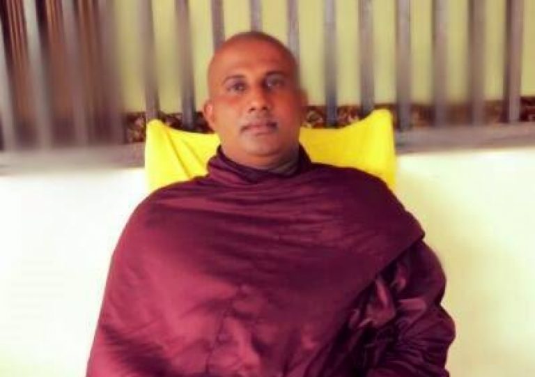එජාප මැති ඇමතිවරු බෞද්ධාගමට නිගා කළා