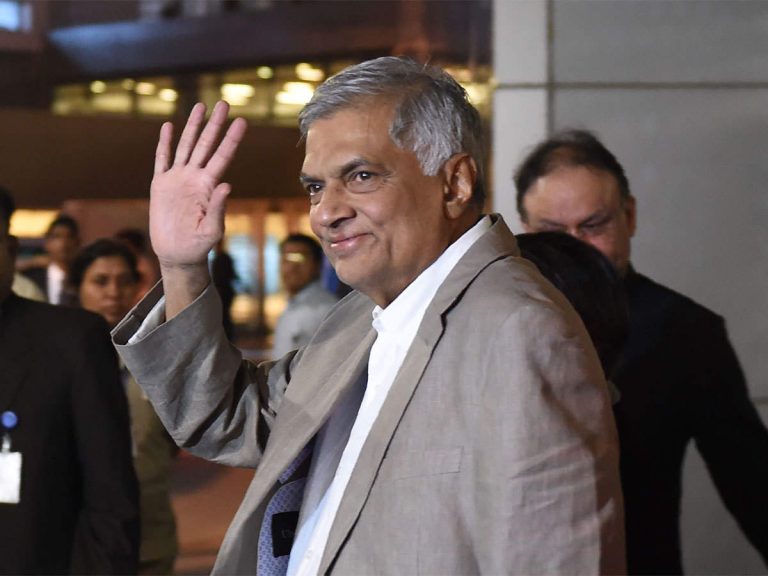 රනිල් ධුරයෙන් ඉවත් වීම නිල වශයෙන් ජනපතිට දැනුම් දෙයි