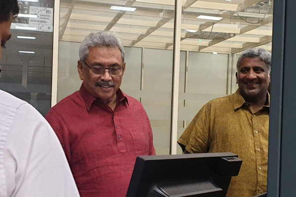 කටුනායක ගුවන් තොටුපළේ තිබු ස්කෑන් යන්ත්‍ර ජනාධිපතිගේ අධීක්ෂණයට