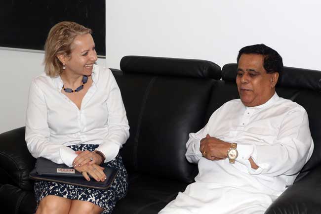 අධිකරණ ඇමති හා බ්‍රිතාන්‍ය මහ කොමසාරිස්වරිය හමුවෙයි