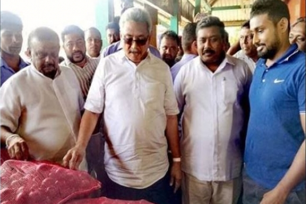 ජනපති තඹුත්තේගම ආර්ථික මධ්‍යස්ථානයේ නිරීක්ෂණ චාරිකාවක