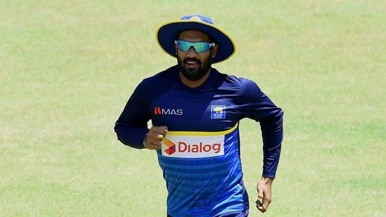 ක්‍රිකට් ක්‍රීඩාවෙන් චාමර කපුගෙදර විශ්‍රාම ගනී