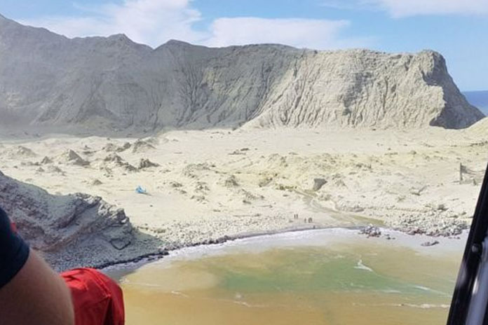 වයිකා ගිනි කන්ද පුපුරා යෑමෙන් 13 දෙනෙකු මියයයි