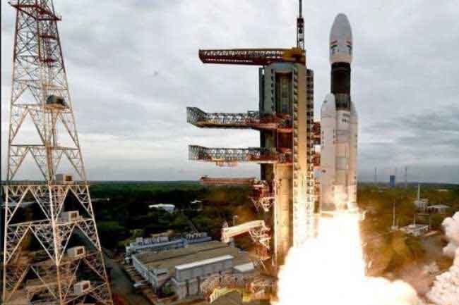 ඉන්දියාව සිය තුන්වන සඳ මෙහෙයුමට සූදානම් වෙයි