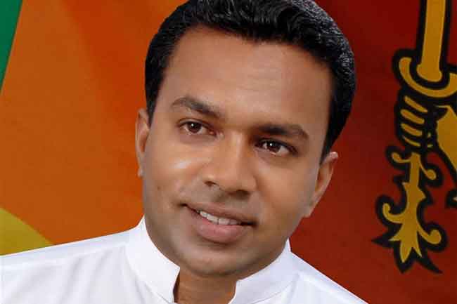 මන්ත්‍රී වරුණ ලියනගේ විපක්ෂයේ අසුන් ගනී