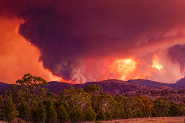 ඕස්ට්‍රේලියාවට හදිසි තත්ත්වයක්