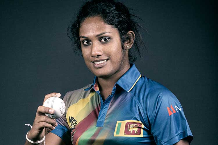 විස්සයි විස්ස කාන්තා ලෝක කුසලාන කණ්ඩායමේ නායකත්වය චමරිට