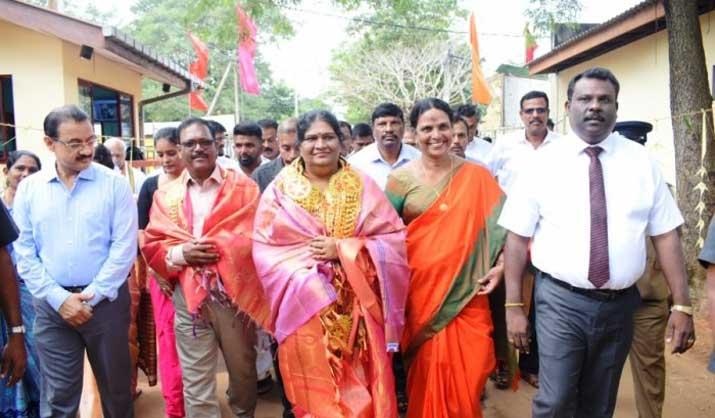 උතුරේ නව ආණ්ඩුකාරතුමියට උණුසුම් පිළිගැනිමක්