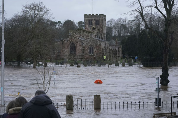 කියාරා සුළි කුණාටුවෙන් එක්සත් රාජධානියට දැඩි බලපෑම්