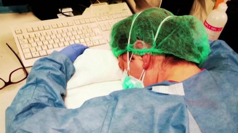 ඉතාලියේ හෙදියක් තමන්ට වැළදි තිබු වෙෙරසය අන් අයට බෝවේ යැයි සිතා සියදිවි නසාගනී