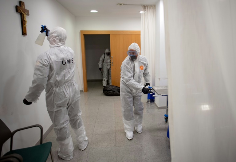 ගත වූ පැය 24 තුල ස්පාඤ්ඤයේ කොරෝනා මරණ 821ක්