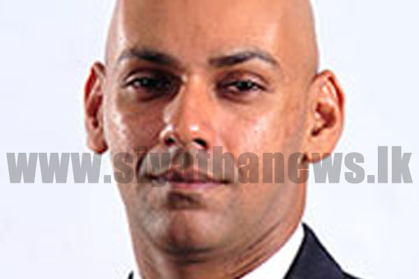 සුරැකුම්පත් කොමිසමේ අධ්‍යක්ෂ ජනරාල් ඉවත් කරයි