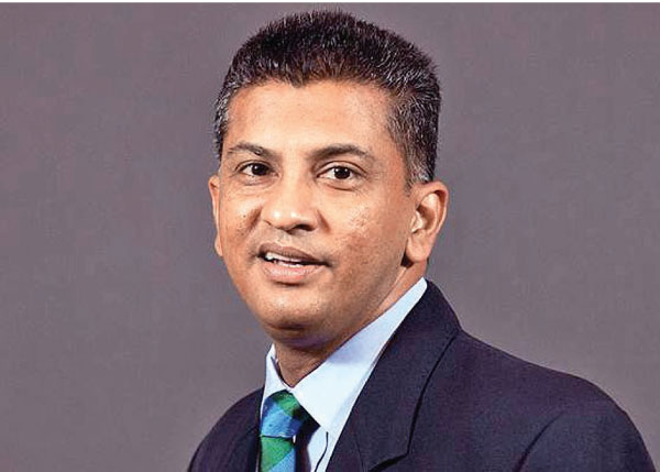 රොෂාන් මහානාම ස්වයං නිරෝධායනයට