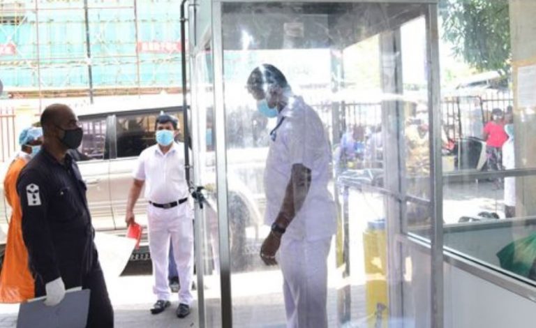 නාවික හමුදාවෙන් කොළඹ ජාතික රෝහලට විෂබීජහරණ කුටියක්