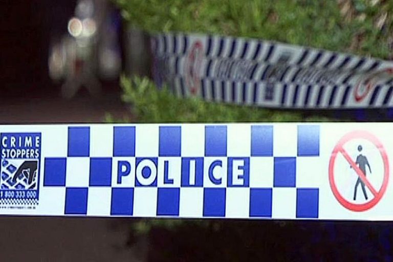 ඔස්ට්‍රේලියාවේ කලහකාරී ලෙස හැසිරුණු පුද්ගලයෙක් සිදුවු දේ