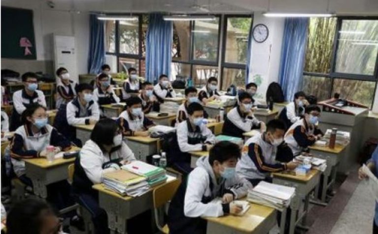 චීනයේ හුබෙයි පළාතේ පාසල් යළි විවෘත කරයි