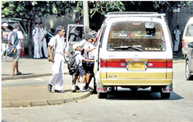 පාසැල් ප්‍රවාහන සේවා ගැන විශේෂ සාකච්ඡාවක් අද පස්වරුවේ