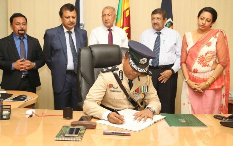 STF නව අණදෙන නිලධාරි වරුණ ජයසුන්දර රාජකාරී අරඹයි