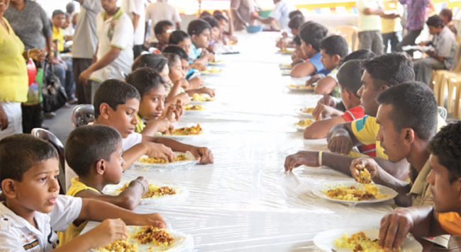 පොසොන් පෝයට දන්සැල් පවත්වන්න අවසර නෑ