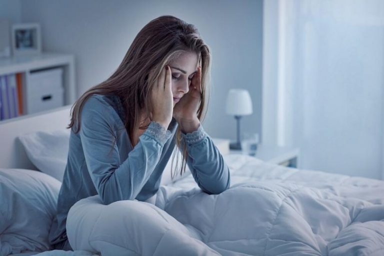 රෑට නින්ද යන්නේ නැද්ද ?