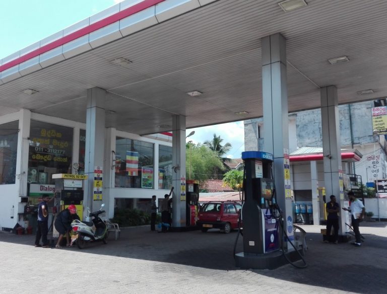 බස්නාහිර පළාතේ විවෘත කර තිබෙන ඉන්ධන පිරවුම්හල්