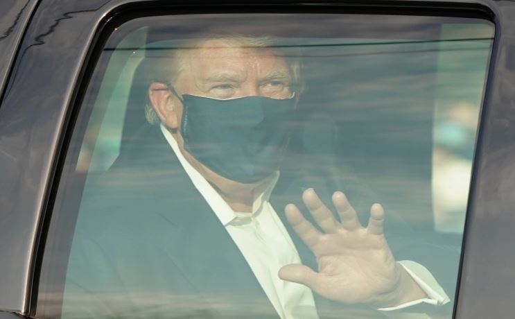 ජනපති ට්‍රම්ප් රෝහලෙන් පිටව යයි