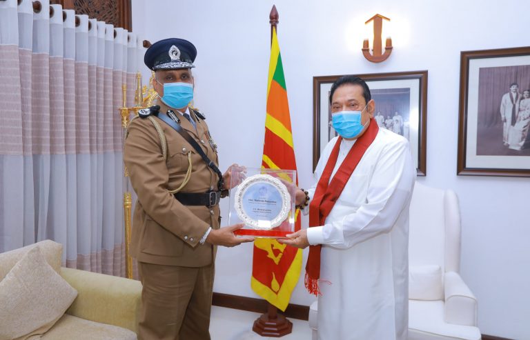 නව පොලිස්පති හා අගමැති අතර හමුවක්