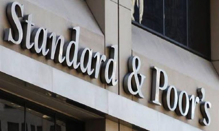 S & P ආයතනය ස්වෛරී ණය ශ්‍රේණිගත කිරීම් තුළ ශ්‍රී ලංකාව පියවරක් පහත දමයි
