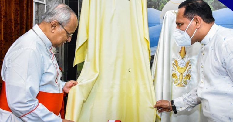 කිතුනු පියතුමන්ගේ ලෝගු සහ ආයිත්තම් දේශීයව නිෂ්පාදනය කෙරේ