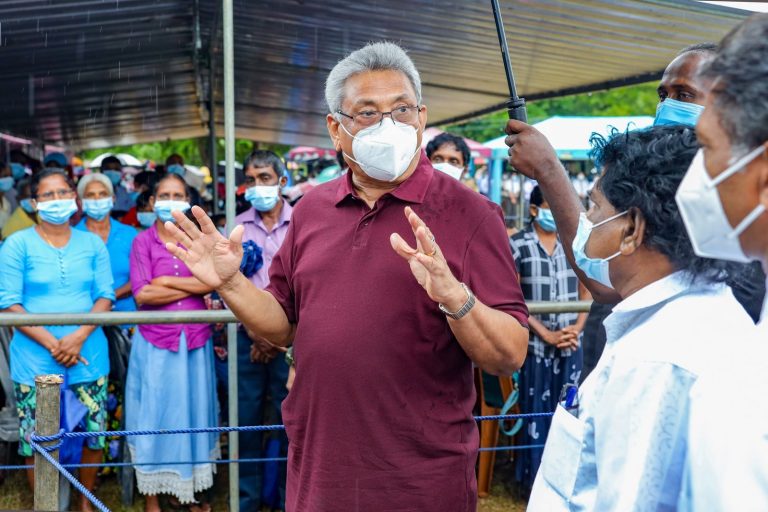 බලය තිබියදි ගමට නොයන දේශපාලන චර්යාව වෙනස් කළ බව ජනපති කියයි (ඡායාරූප)
