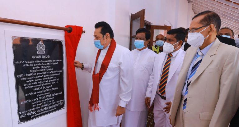 ප්‍රතිසංස්කරණය කළ තර්ස්ටන් විදුහලේ පැරණි ගොඩනැගිල්ල සිසු අයිතියට (ඡායාරූප)