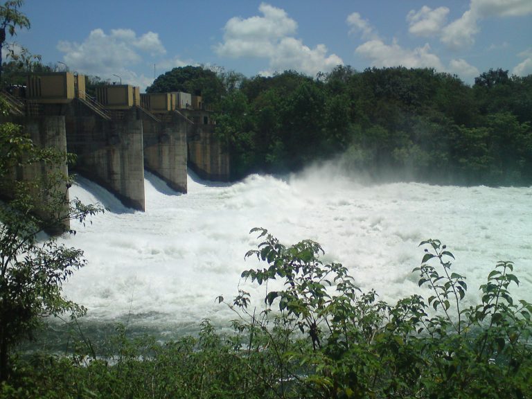 උල්හිටිය ජලාශයේ වාන් දොරටු 7ක් විවෘත කෙරේ
