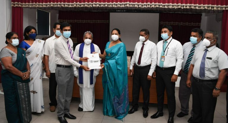 රත්නපුර ශික්ෂණ රෝහලට ලක්ෂ 50 ක් වටිනා PCR යන්ත්‍රයක්