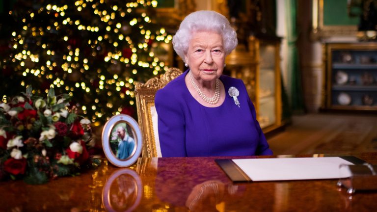 එලිසබෙත් රැජිණ කළ ඉල්ලීම