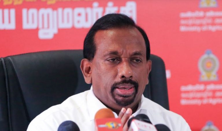 රජය ප්‍රමිතියෙන් තොර පොහොර ගොවීන්ට ලබා දී නෑ : කෘෂිකර්ම ඇමති